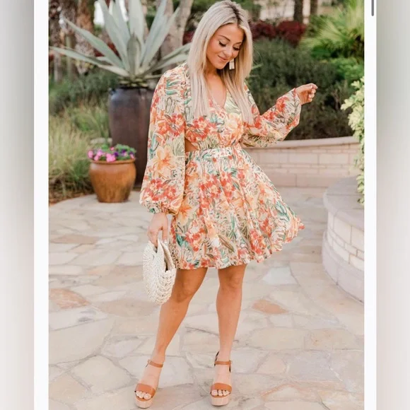 Tropical cutout dress - Picture 2 of 7